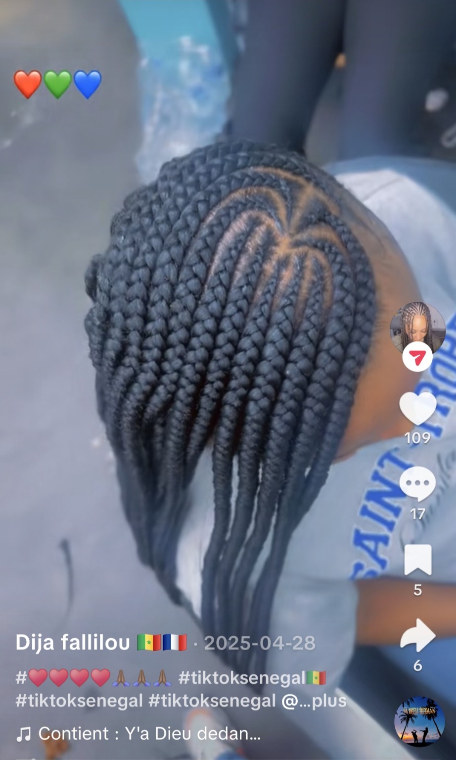 Tresses épaisses avec motif courbé